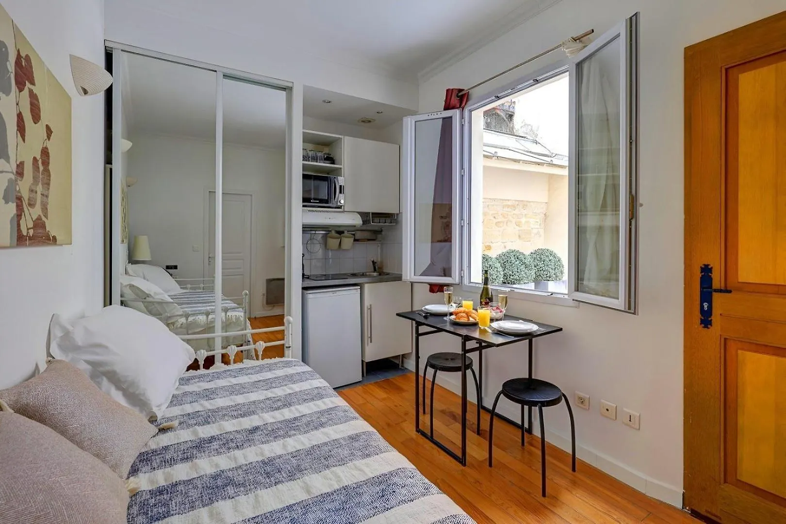 Apartament Bluestay 205 - Charmant Studio A Paryż